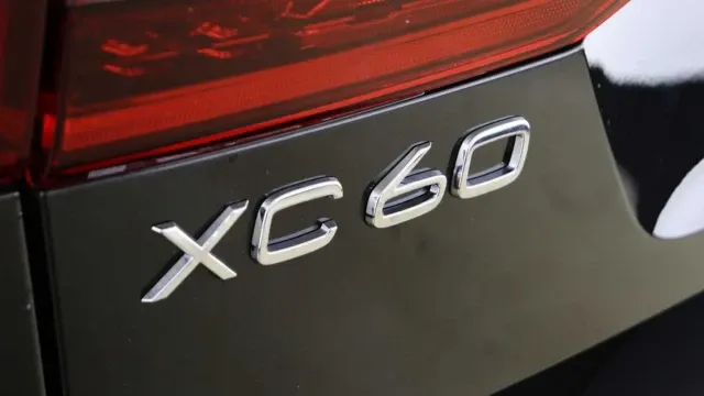Vehicle Thumbnail 46