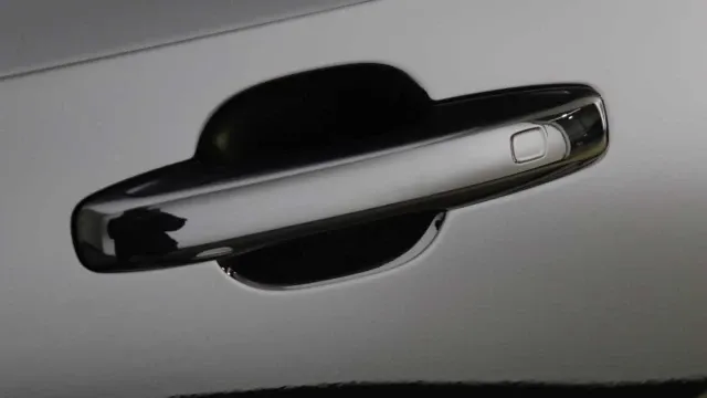 Vehicle Thumbnail 52