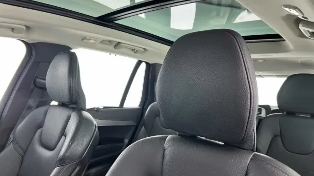 Vehicle Thumbnail 3