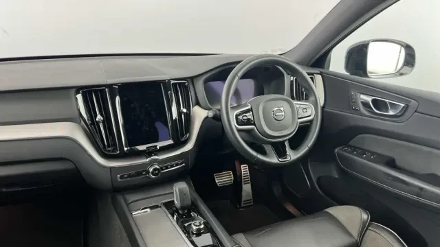 Vehicle Thumbnail 10