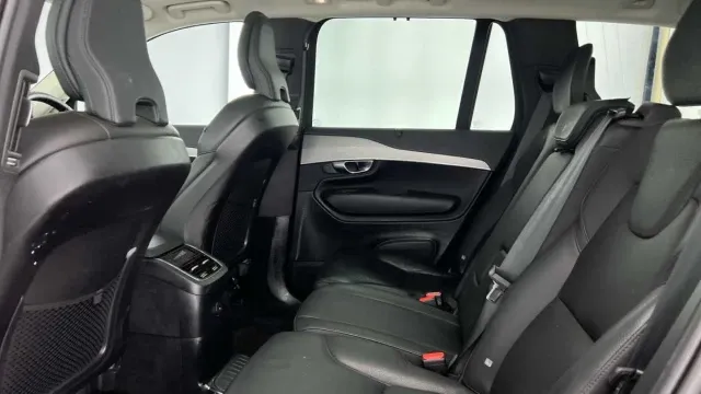 Vehicle Thumbnail 9