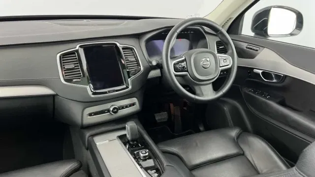 Vehicle Thumbnail 10
