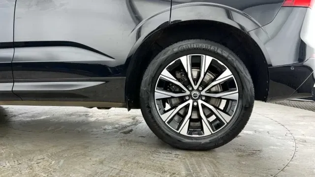 Vehicle Thumbnail 6