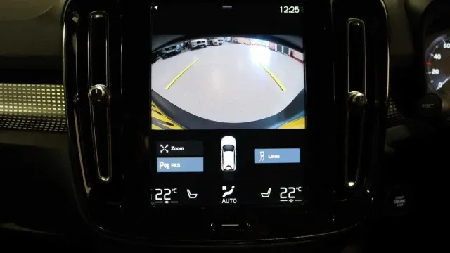 Vehicle Thumbnail 9