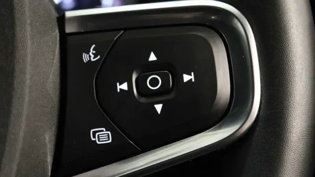 Vehicle Thumbnail 13