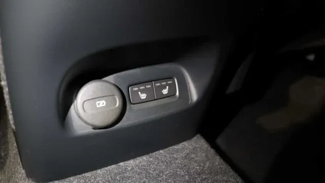 Vehicle Thumbnail 22