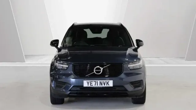 Vehicle Thumbnail 35