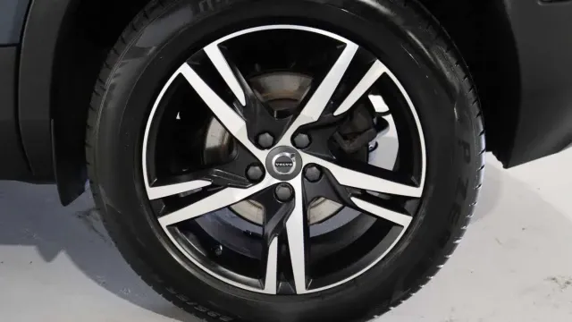 Vehicle Thumbnail 36