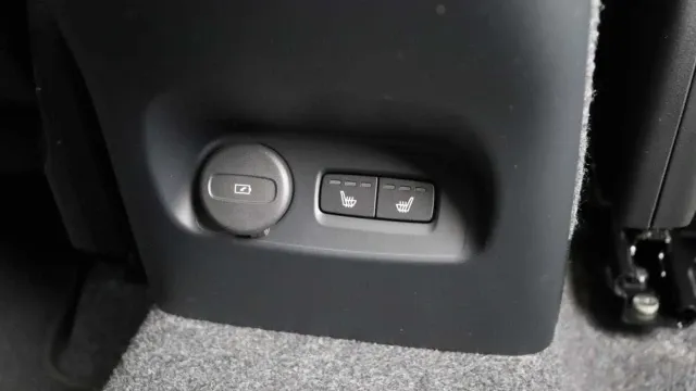 Vehicle Thumbnail 22