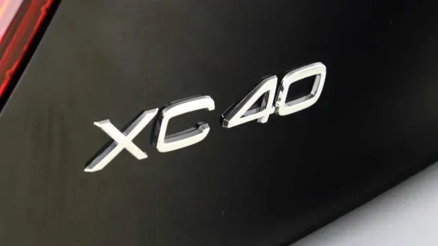 Vehicle Thumbnail 26