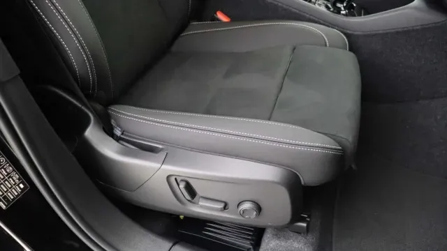 Vehicle Thumbnail 27