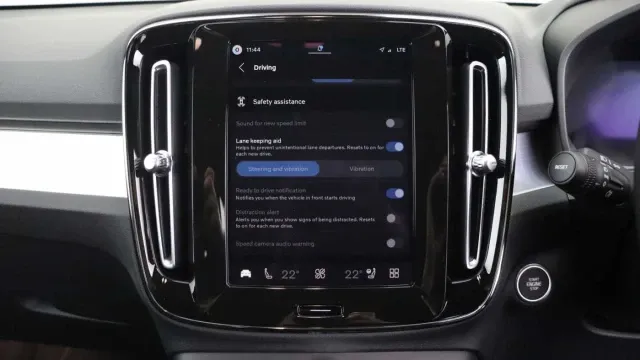Vehicle Thumbnail 41