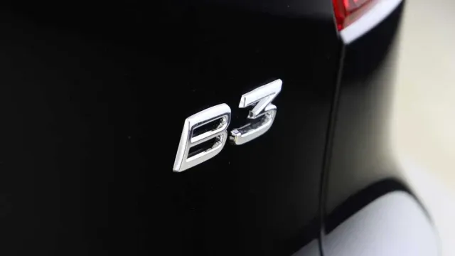 Vehicle Thumbnail 51