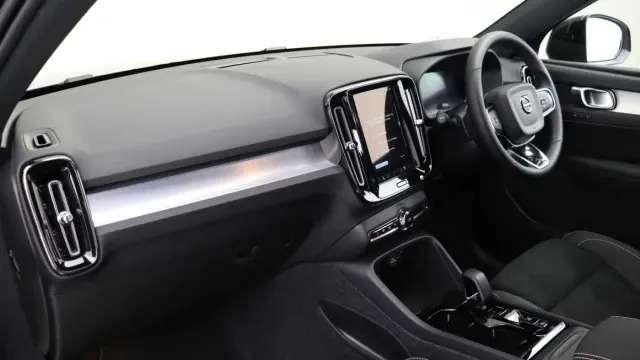 Vehicle Thumbnail 53
