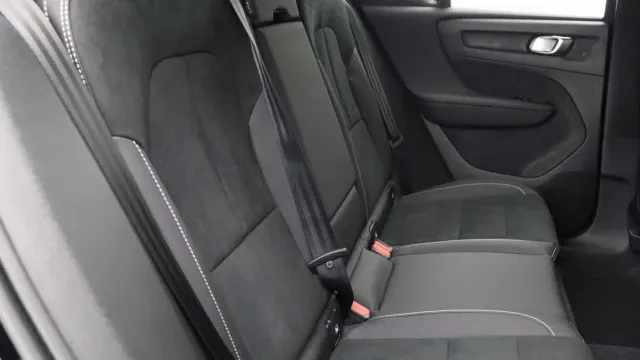 Vehicle Thumbnail 54