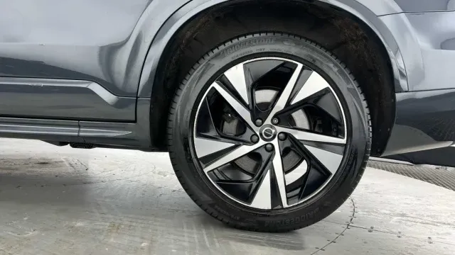 Vehicle Thumbnail 6