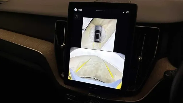 Vehicle Thumbnail 38