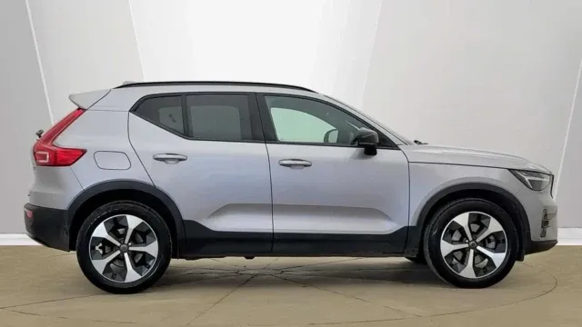Vehicle Thumbnail 2