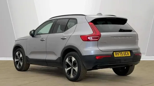 Vehicle Thumbnail 5