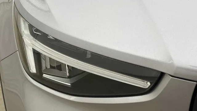 Vehicle Thumbnail 21