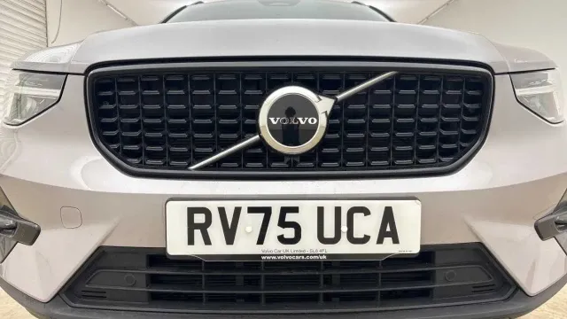 Vehicle Thumbnail 23