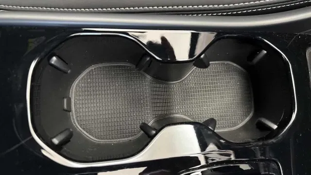 Vehicle Thumbnail 31