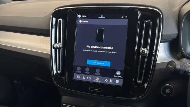 Vehicle Thumbnail 37