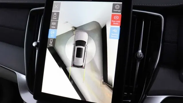 Vehicle Thumbnail 11
