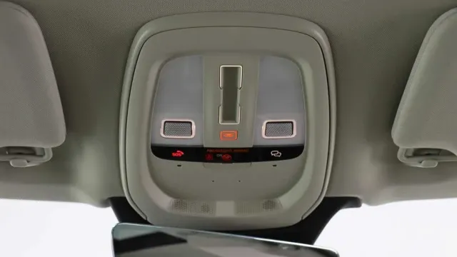 Vehicle Thumbnail 20