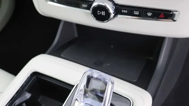 Vehicle Thumbnail 40