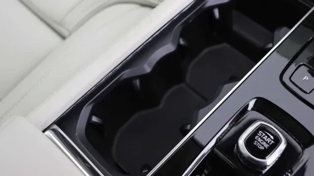 Vehicle Thumbnail 41