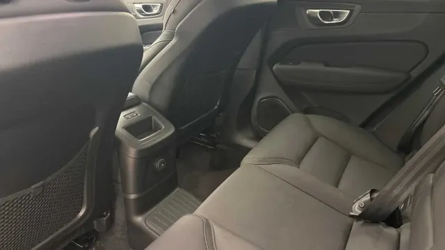 Vehicle Thumbnail 5