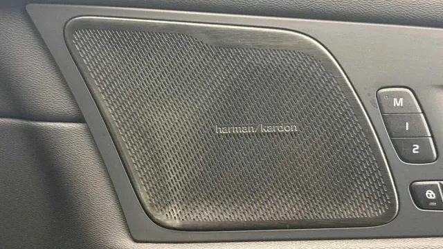 Vehicle Thumbnail 20