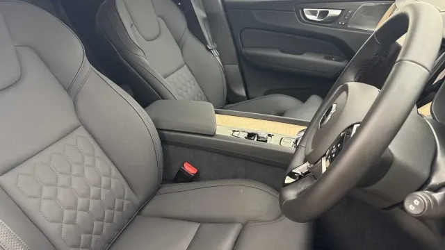 Vehicle Thumbnail 22