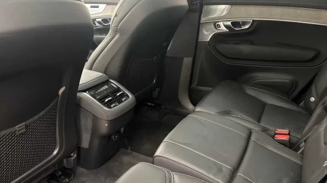 Vehicle Thumbnail 5