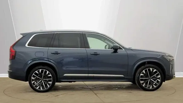 Vehicle Thumbnail 12