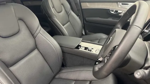Vehicle Thumbnail 22
