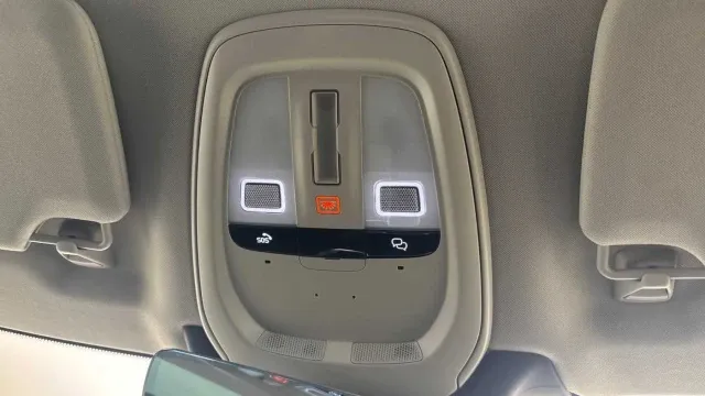 Vehicle Thumbnail 27