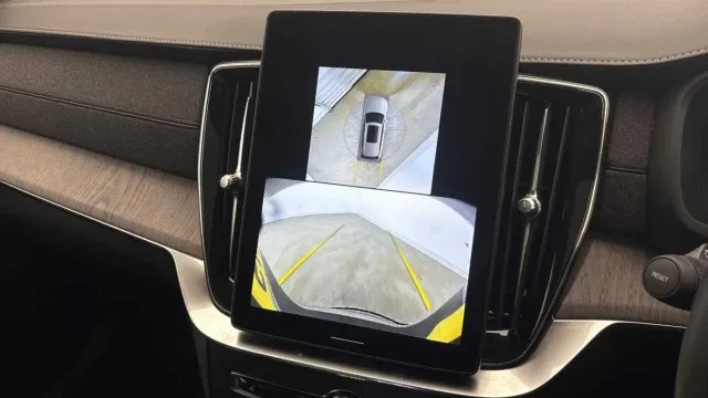 Vehicle Thumbnail 38