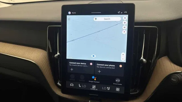 Vehicle Thumbnail 3