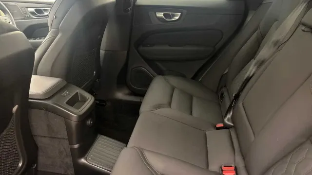 Vehicle Thumbnail 5