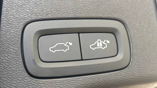 Vehicle Thumbnail 11