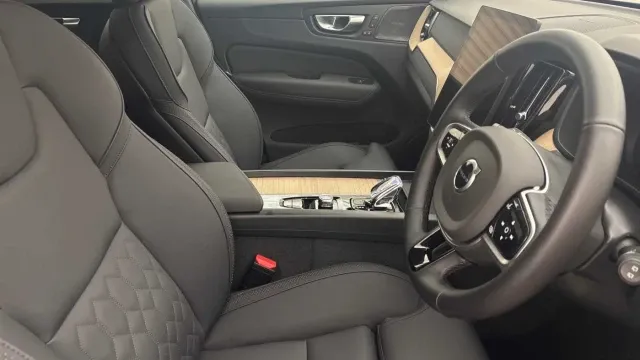 Vehicle Thumbnail 22
