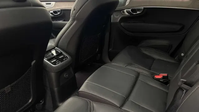 Vehicle Thumbnail 5