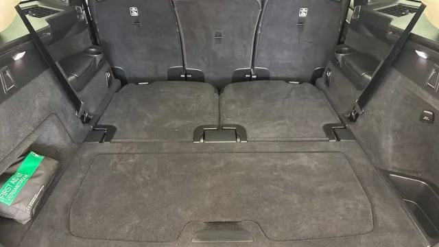 Vehicle Thumbnail 6