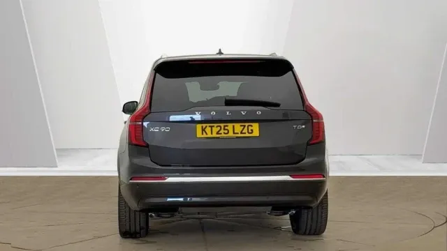 Vehicle Thumbnail 34