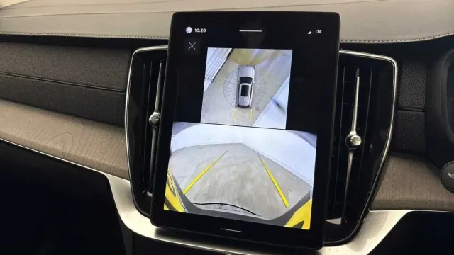 Vehicle Thumbnail 38
