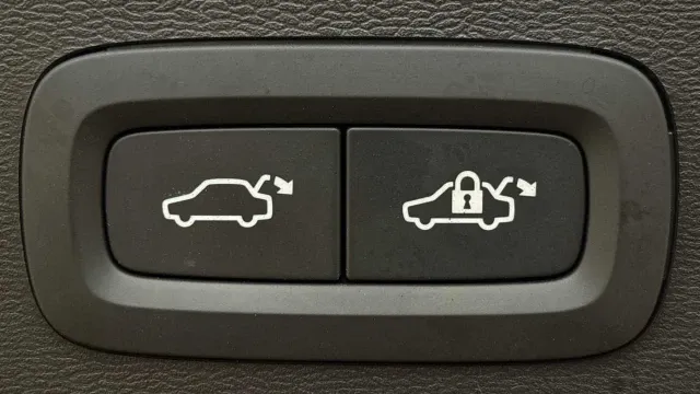 Vehicle Thumbnail 11