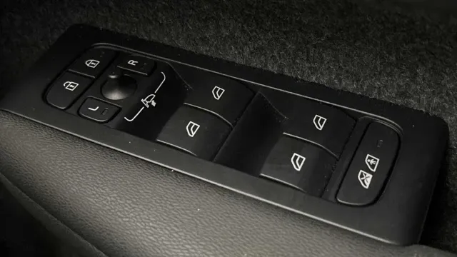 Vehicle Thumbnail 18