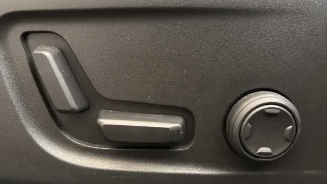 Vehicle Thumbnail 21